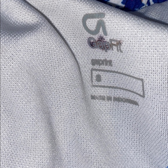 gap fit shorts - Picture 2 of 3